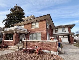 318 E Locust Street, Independence, KS 67301