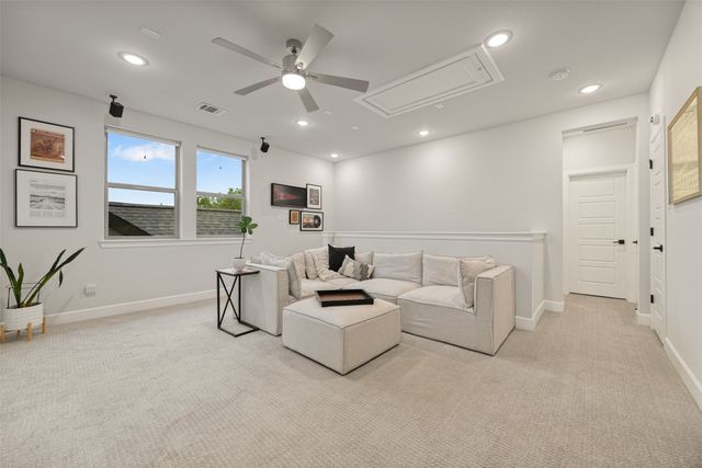 3710 Red Leaf Lane, Dallas, TX 75209