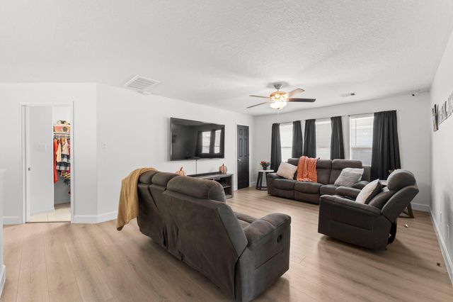 4914 Lazy Timbers Drive, Humble, TX 77346