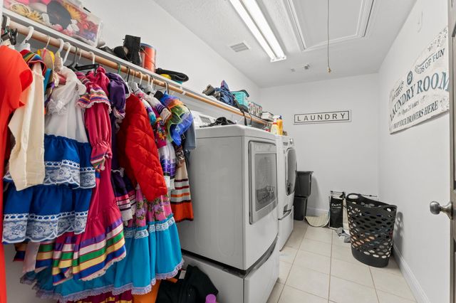 4914 Lazy Timbers Drive, Humble, TX 77346