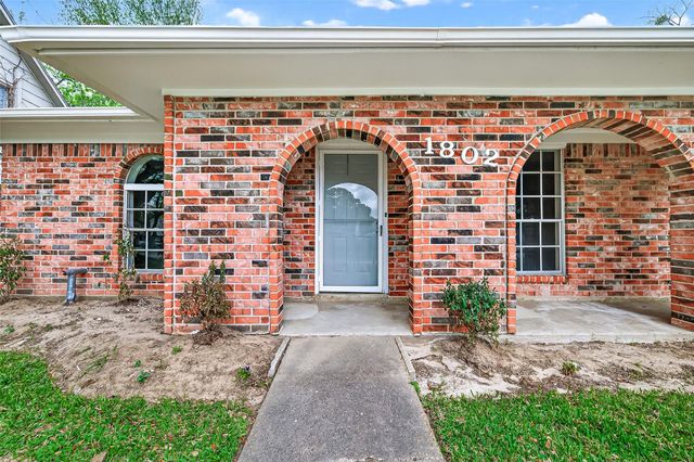 1802 Terrence Drive, Stafford, TX 77477