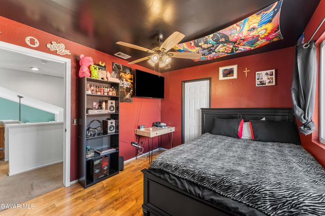 44200 Gillan Avenue, Lancaster, CA 93535