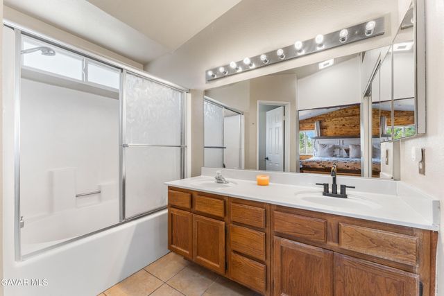 44200 Gillan Avenue, Lancaster, CA 93535