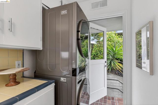 1825 Highland Pl 1829, Berkeley, CA 94709