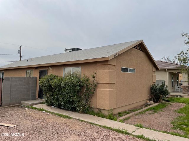 2549 E CHIPMAN Road 2, Phoenix, AZ 85040