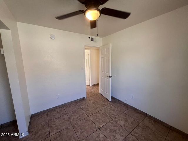 2549 E CHIPMAN Road 2, Phoenix, AZ 85040