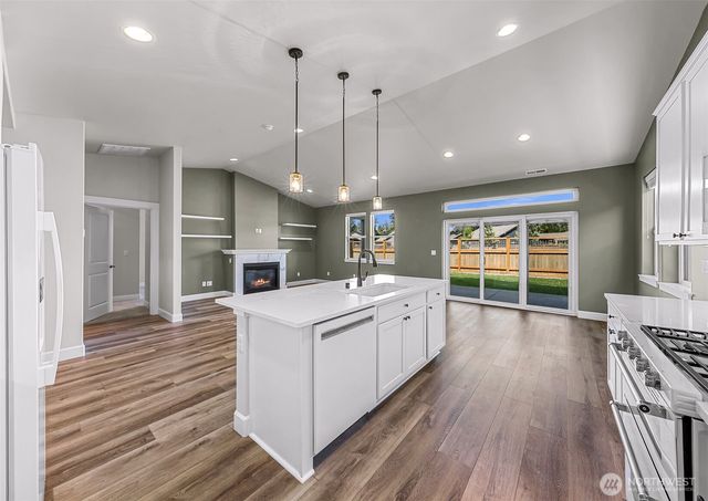 1410 Woods Point Loop, Ferndale, WA 98248