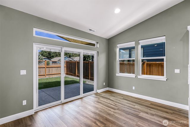 1410 Woods Point Loop, Ferndale, WA 98248