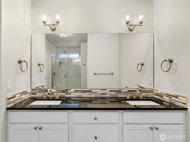 1410 Woods Point Loop, Ferndale, WA 98248