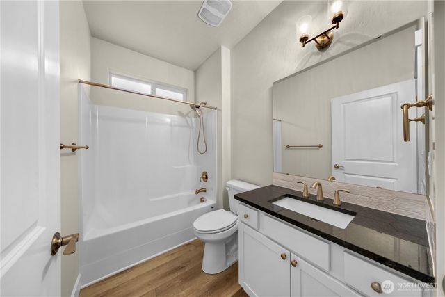 1410 Woods Point Loop, Ferndale, WA 98248