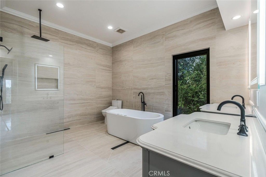 Image 31 of property listing at 34 Sage, Bell Canyon, CA 91307