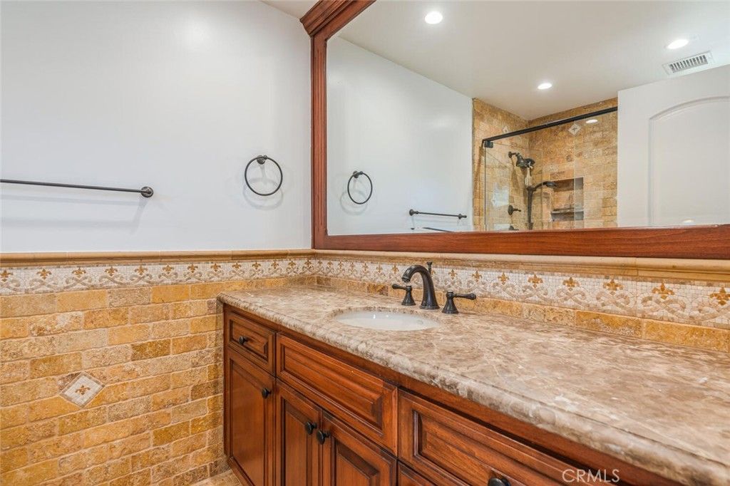 Image 35 of property listing at 34 Sage, Bell Canyon, CA 91307