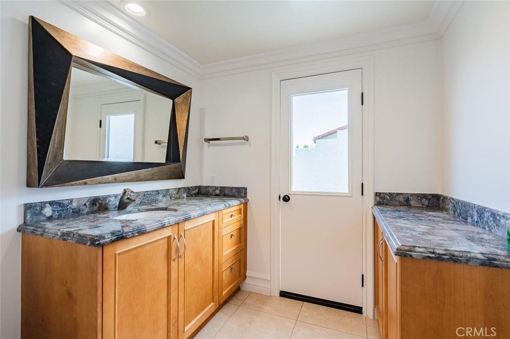 Image 43 of property listing at 34 Sage, Bell Canyon, CA 91307