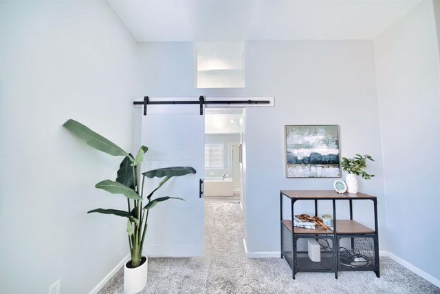 1176 Junction Dr, Manteca, CA 95337