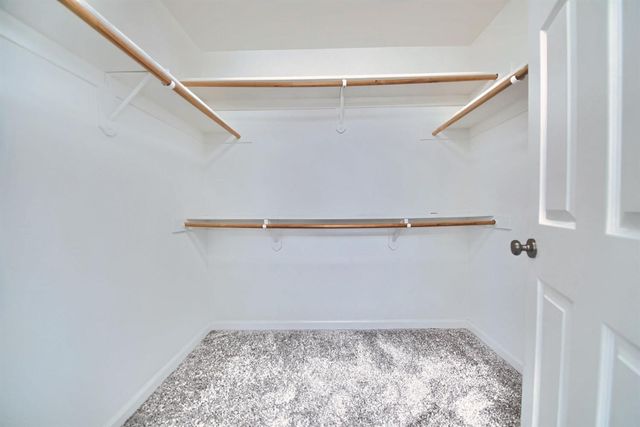 1176 Junction Dr, Manteca, CA 95337