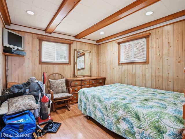918 Columbia Street, Algonac, MI 48001