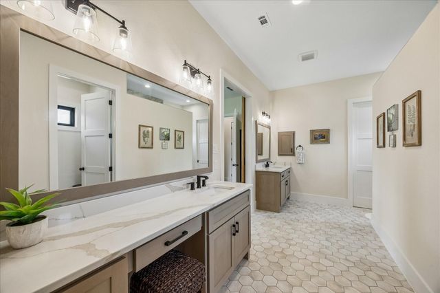 10493 Fm 1371, Chappell Hill, TX 77426