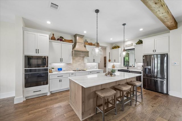 10493 Fm 1371, Chappell Hill, TX 77426