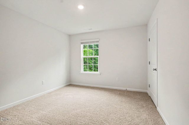 243 Hawksmoore Lane, Lillington, NC 27546