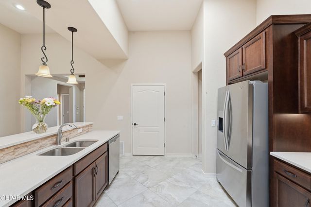 470 FORTENBERRY Place, El Paso, TX 79928
