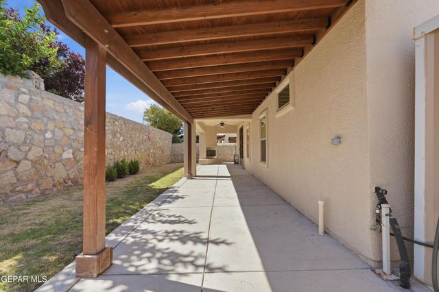 470 FORTENBERRY Place, El Paso, TX 79928