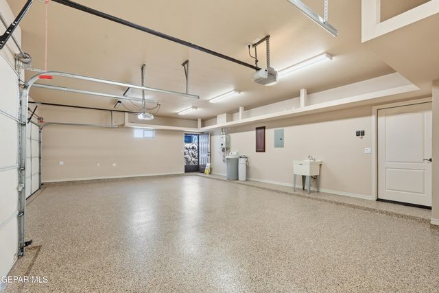 470 FORTENBERRY Place, El Paso, TX 79928