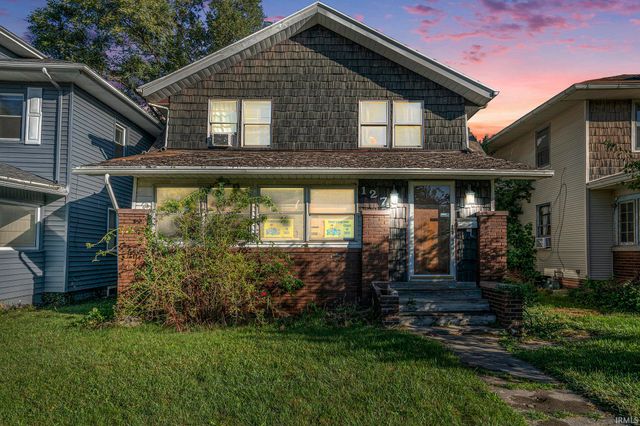 127 E Victoria Street, South Bend, IN 46613