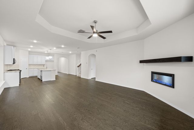 7736 Gatevine Avenue, Joshua, TX 76058