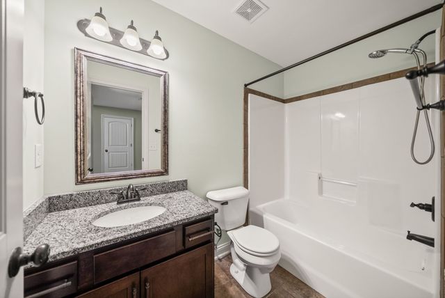 1132 Ivy Brook Way, Clarksville, TN 37043