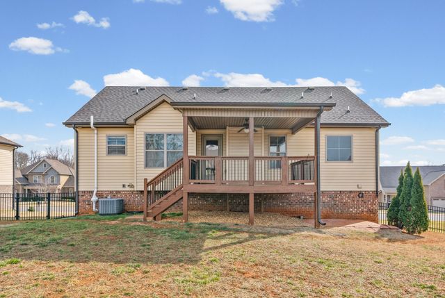 1132 Ivy Brook Way, Clarksville, TN 37043