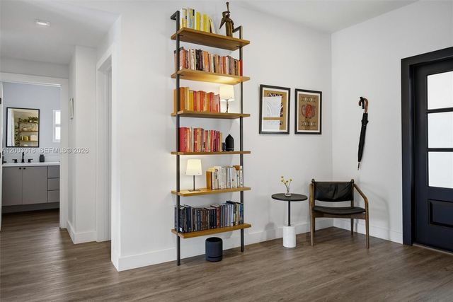 565 South Dr, Miami Springs, FL 33166