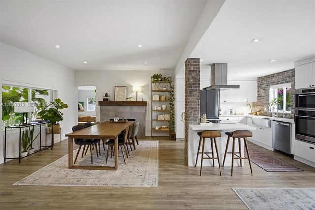 565 South Dr, Miami Springs, FL 33166