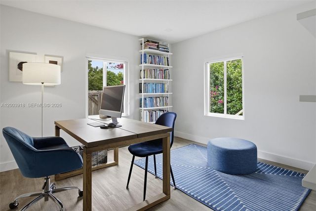 565 South Dr, Miami Springs, FL 33166