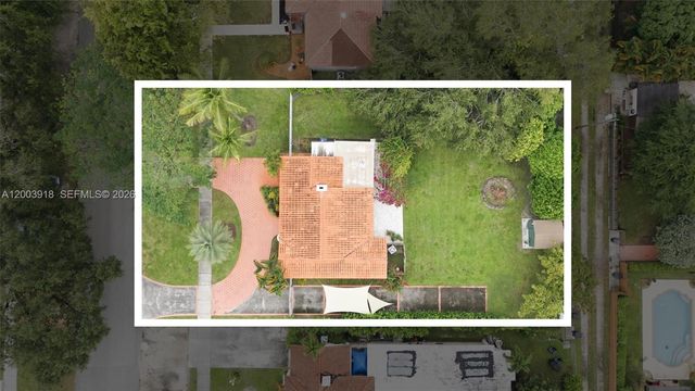 565 South Dr, Miami Springs, FL 33166