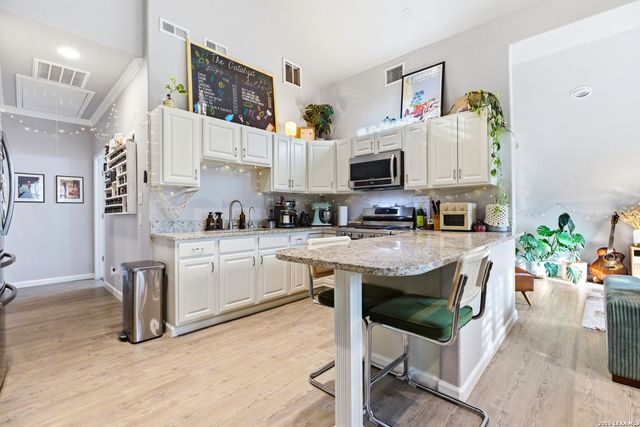 25910 Hootananny, San Antonio, TX 78260