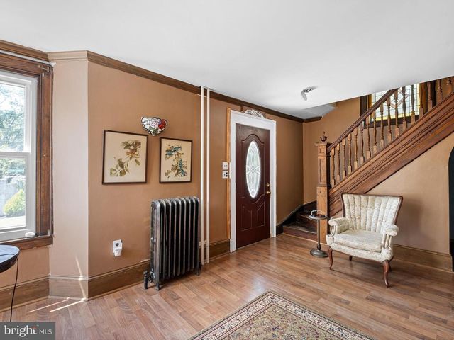 9 GRUBBS LANDING RD, Claymont, DE 19703