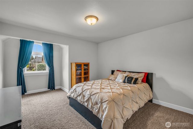 22906 82nd Avenue Ct E, Graham, WA 98338