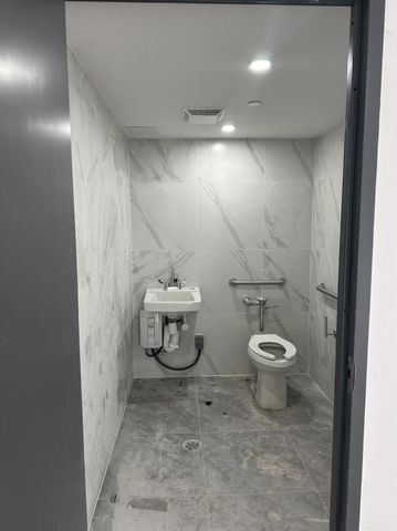 13680 41 Avenue 2B, Flushing, NY 11355