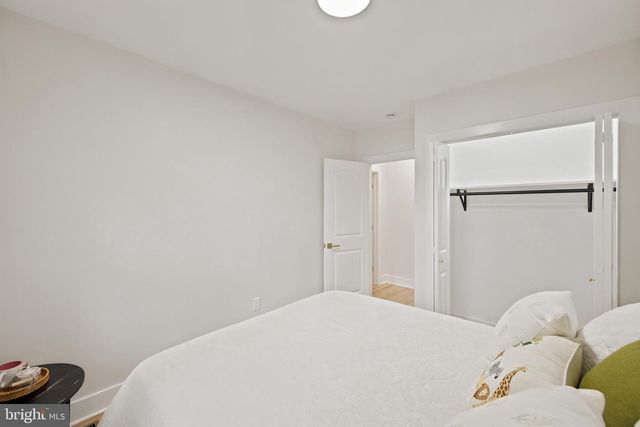 700 HILTON AVE, Baltimore, MD 21228