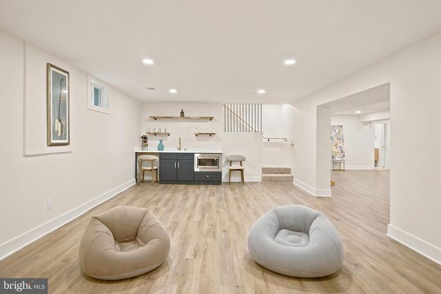 700 HILTON AVE, Baltimore, MD 21228