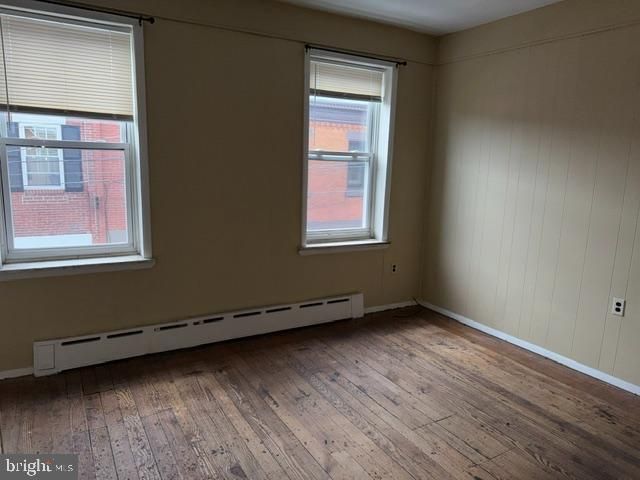 2425 S ROSEWOOD ST, Philadelphia, PA 19145