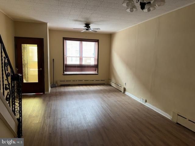 2425 S ROSEWOOD ST, Philadelphia, PA 19145