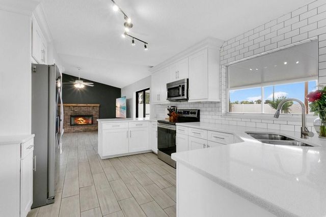 6501 FOX TREE LANE, Lakeland, FL 33813