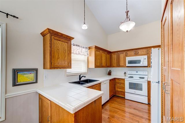 5 Aken Court, St Peters, MO 63376