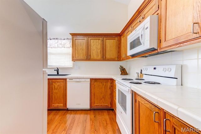 5 Aken Court, St Peters, MO 63376