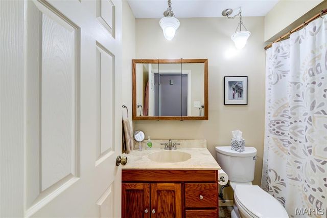 5 Aken Court, St Peters, MO 63376