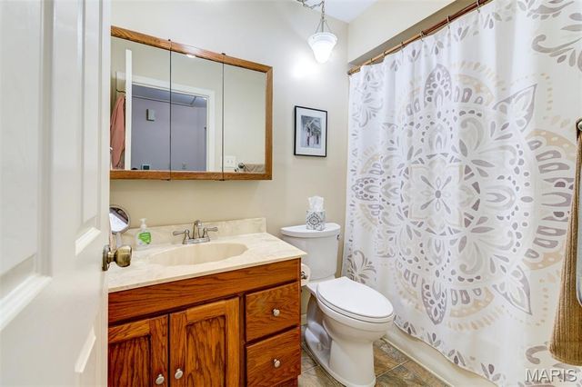 5 Aken Court, St Peters, MO 63376