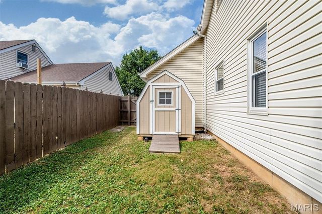 5 Aken Court, St Peters, MO 63376