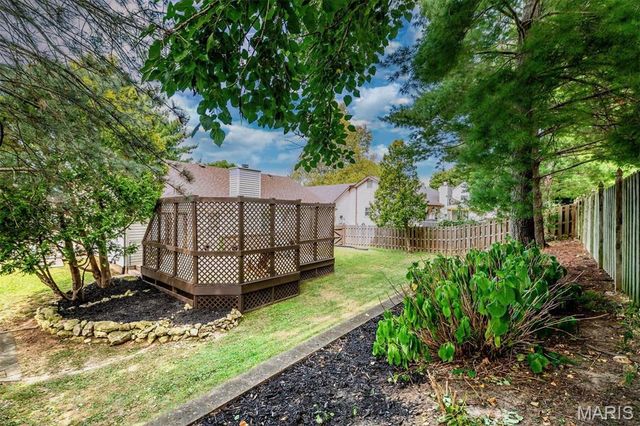 5 Aken Court, St Peters, MO 63376