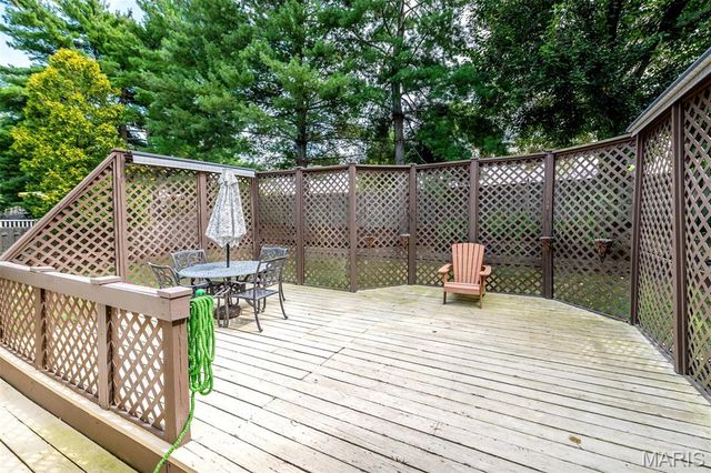 5 Aken Court, St Peters, MO 63376